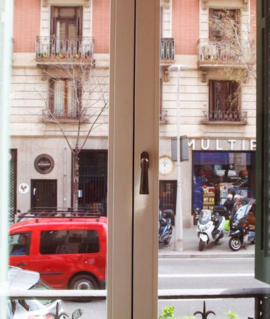ISCLETEC - Ventanas de madera Barcelona
